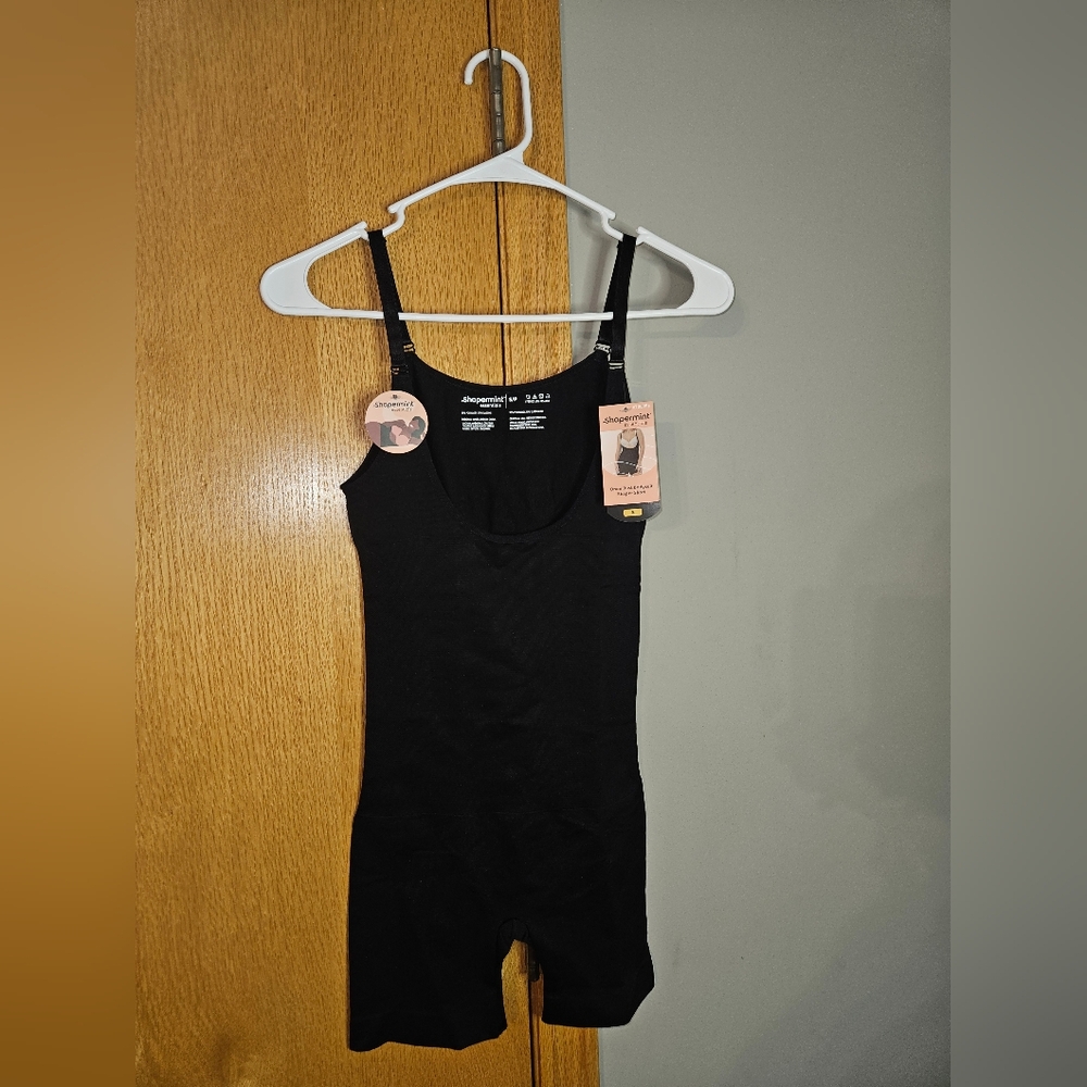Shapermint Size Small Black Bodysuit Shorts